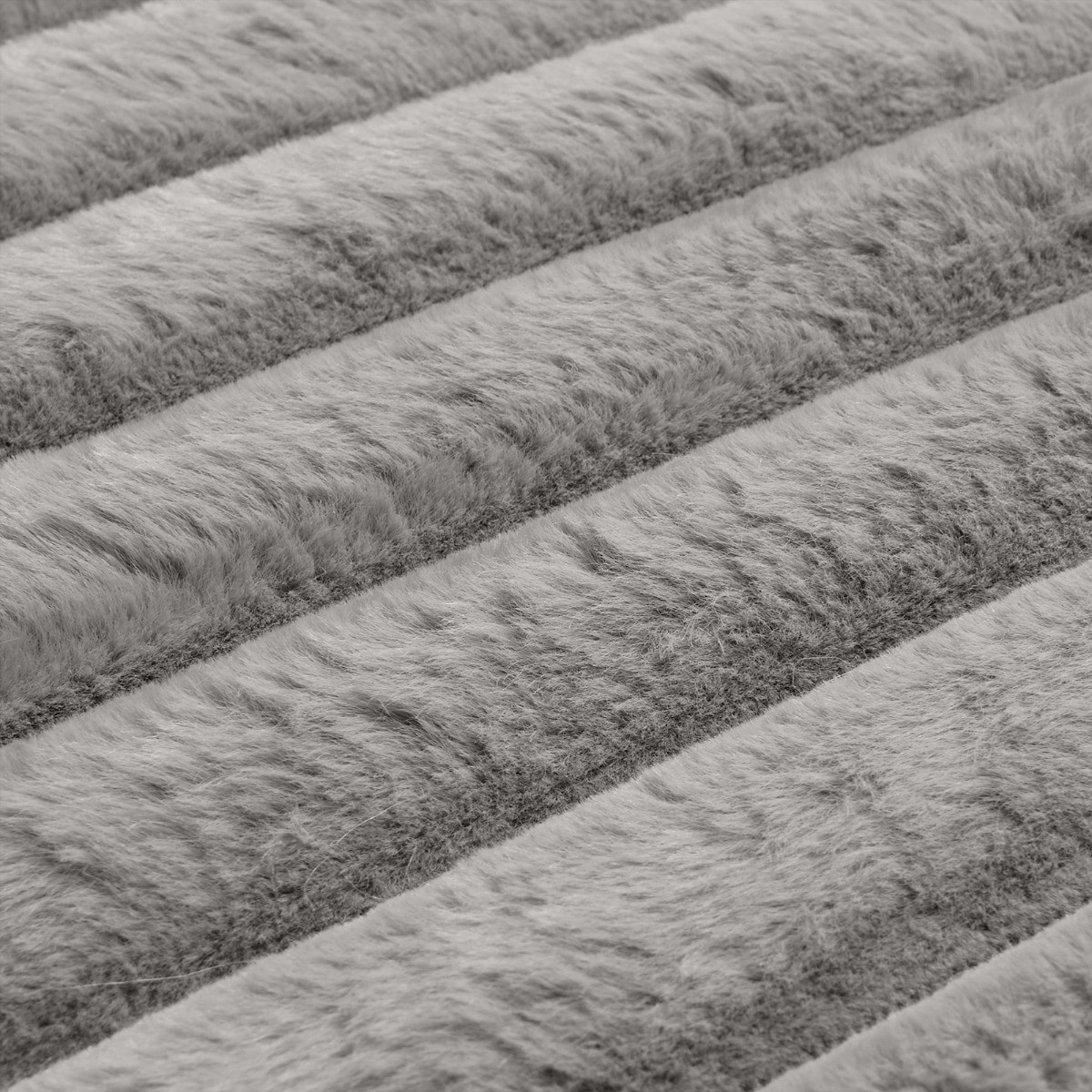 OHS Faux Fur Ribbed Rug - Grey>