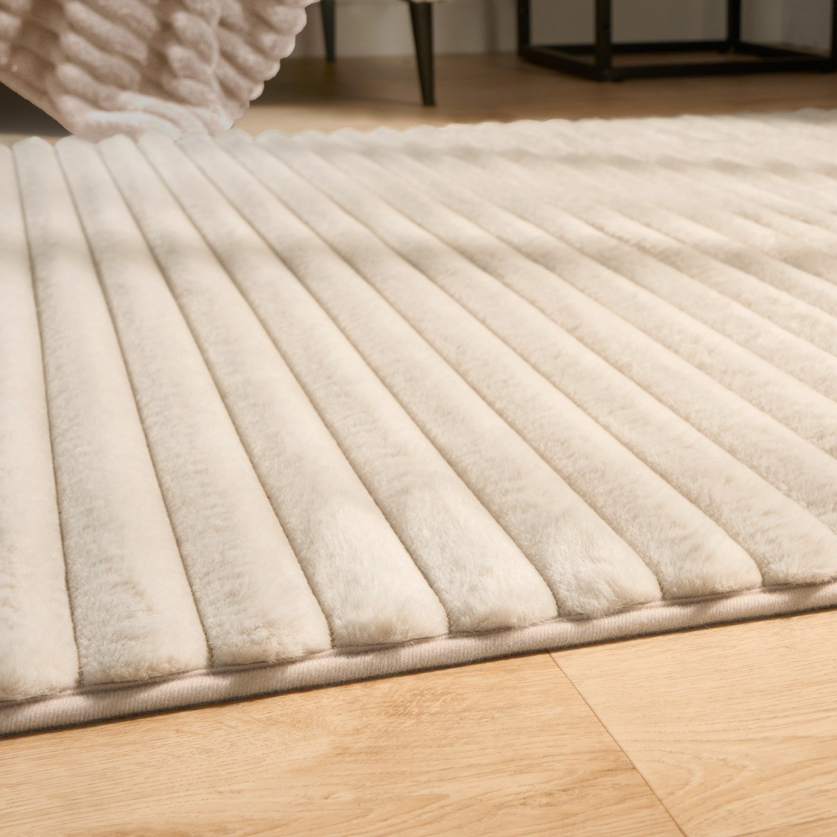 OHS Faux Fur Ribbed Rug - Natural>