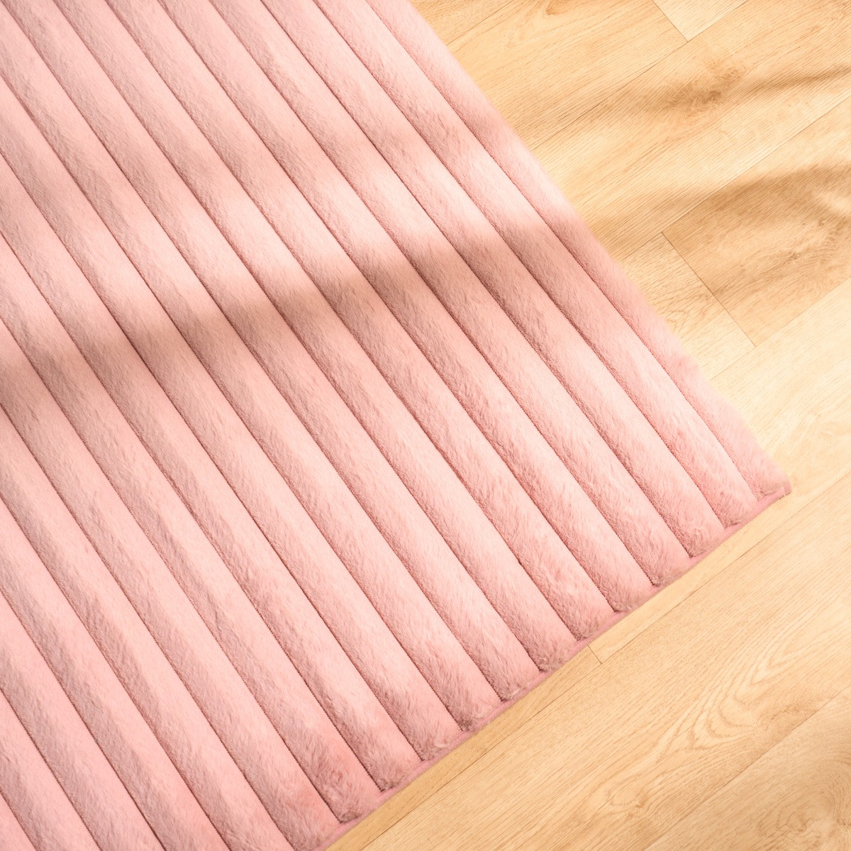 OHS Faux Fur Ribbed Rug - Blush>