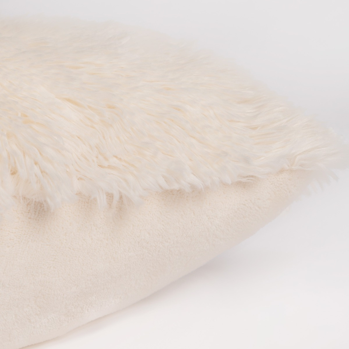 Sienna 2 Pack Fluffy Cushion Covers, Cream - 45 x 45cm>