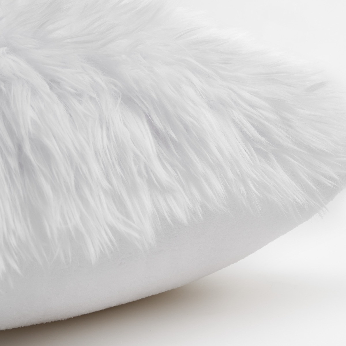 Sienna by OHS Mongolian Faux Fur Cushion Covers Set of 4, White - 18 x 18 inches>