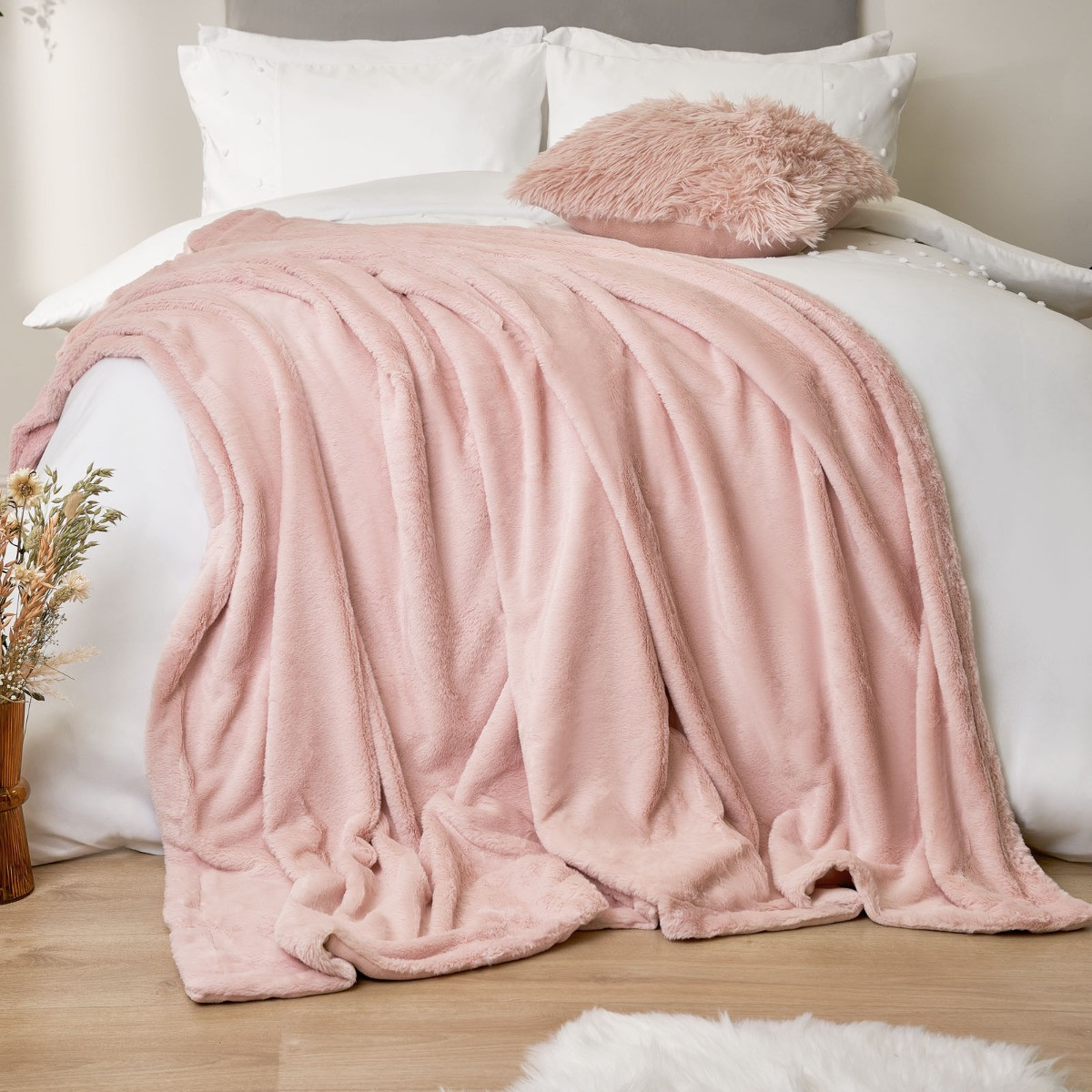 Sienna Faux Fur Fleece Throw, Blush - 200 x 240cm>