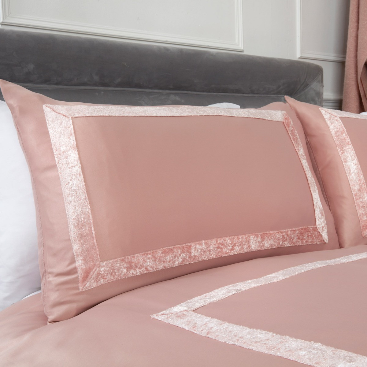 Sienna Crushed Velvet Border Duvet Set, Blush Pink - Single>