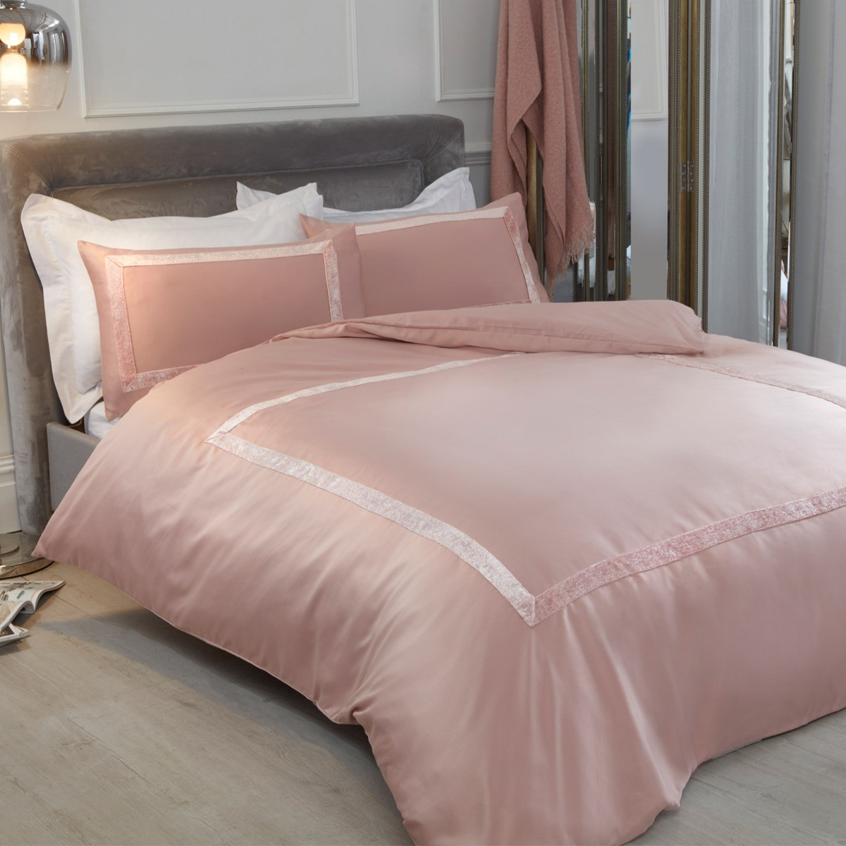 Sienna Crushed Velvet Border Duvet Set, Blush Pink - Single>