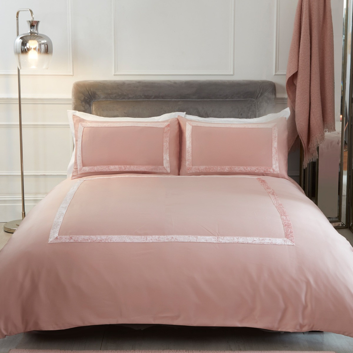 Sienna Crushed Velvet Border Duvet Set, Blush Pink - Super King>