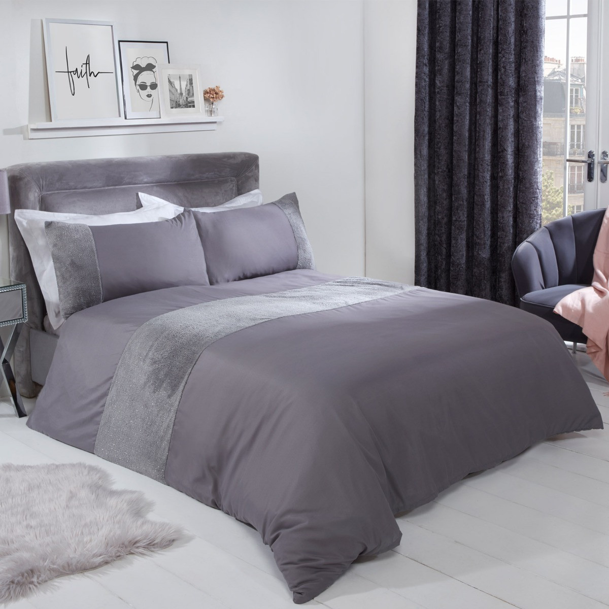 Sienna Glitter Teddy Fleece Panel Duvet Cover Set, Silver - Single>