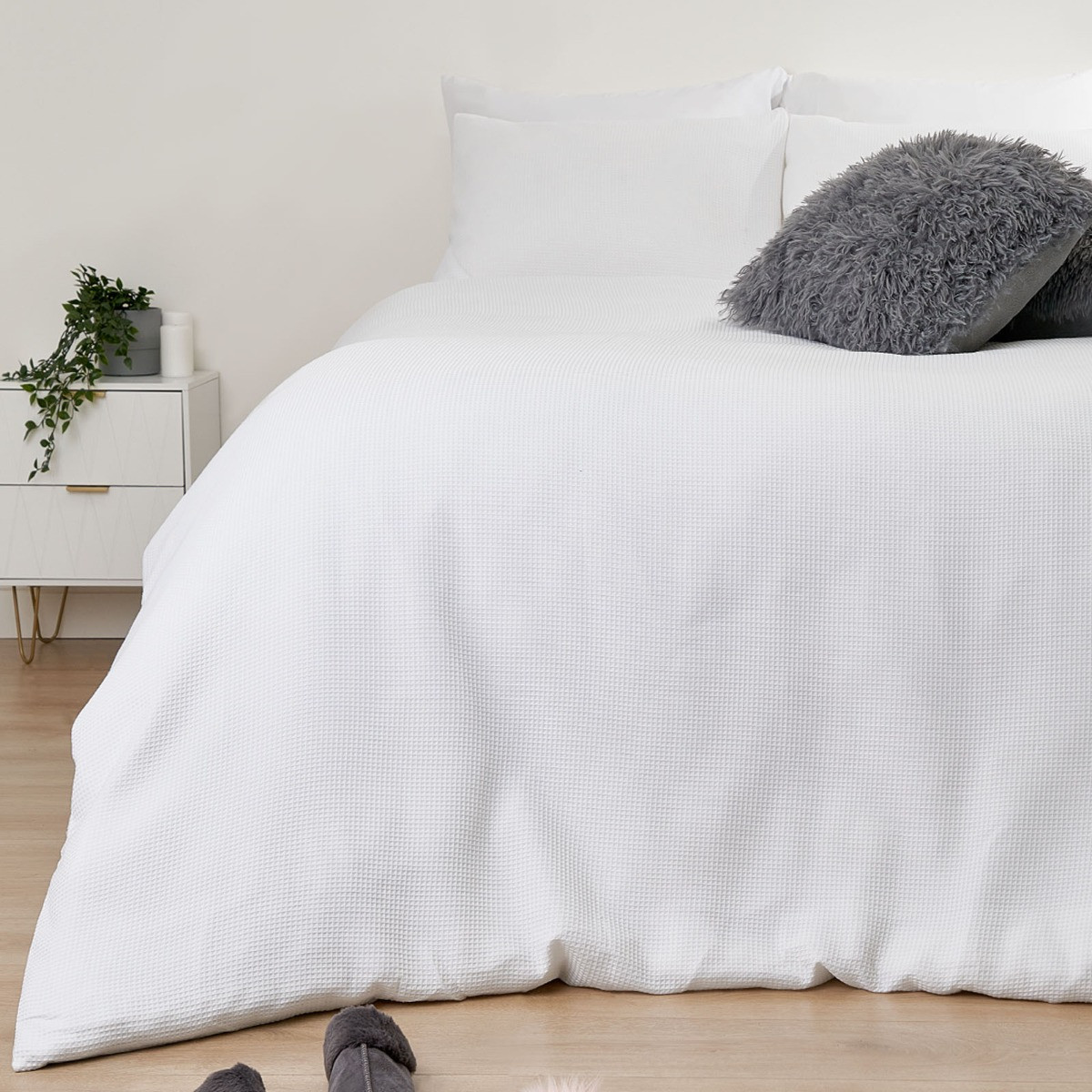 Sienna Waffle Weave Duvet Cover Set, White - Single>