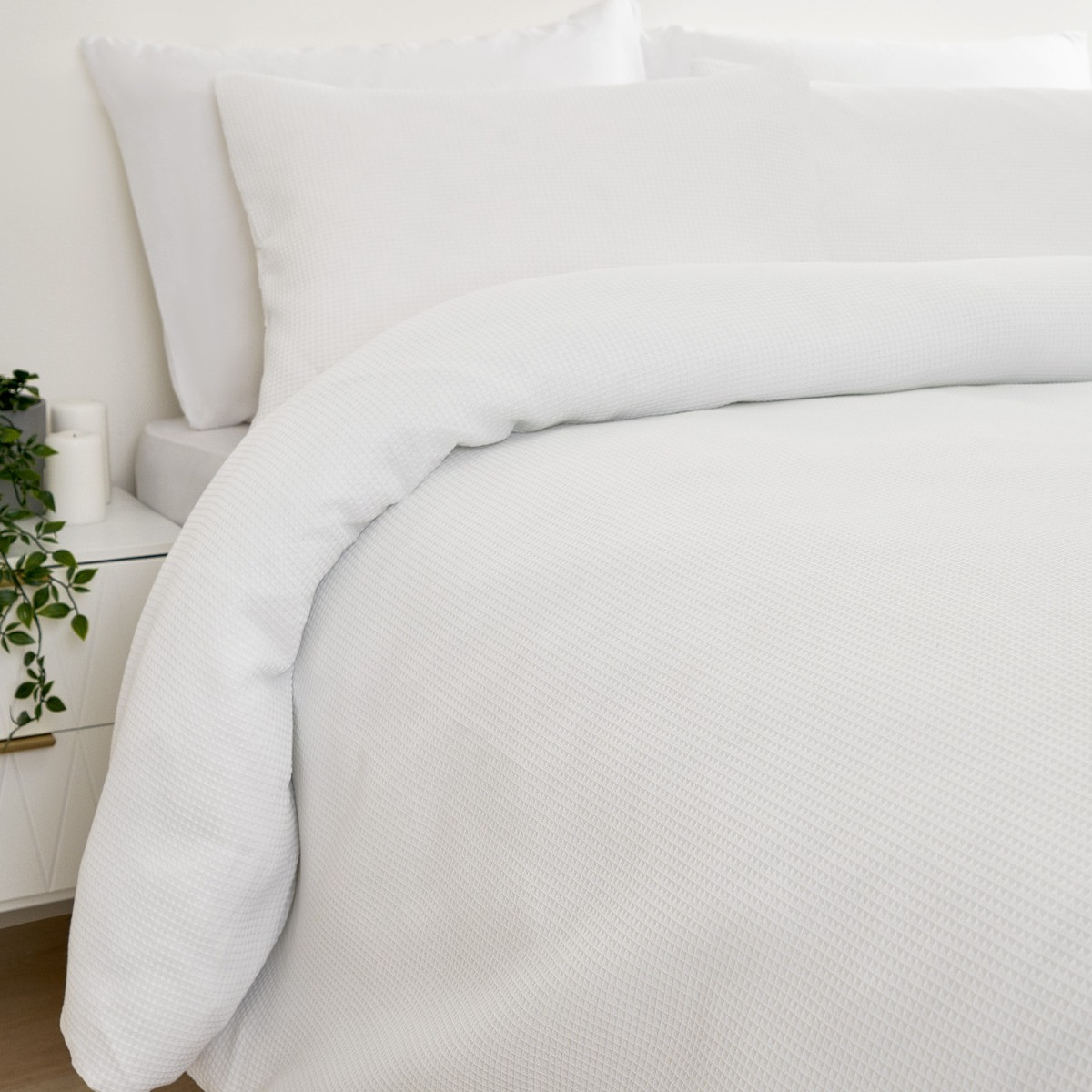 Sienna Waffle Weave Duvet Cover Set, White - Single>