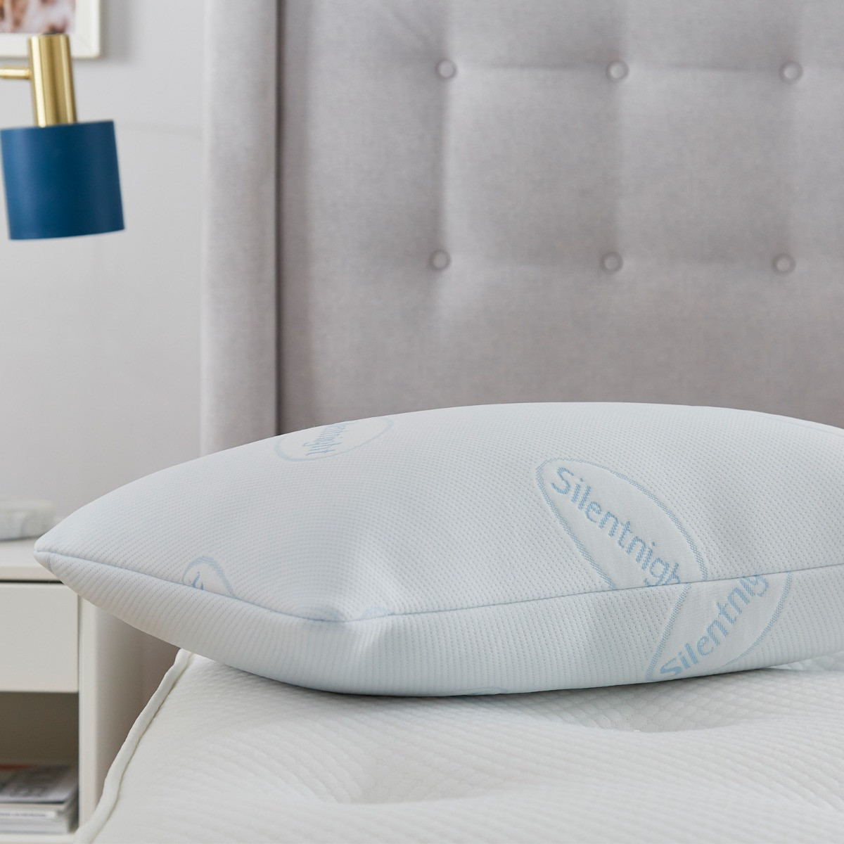 Silentnight Essentials Memory Foam Core Pillow - White>