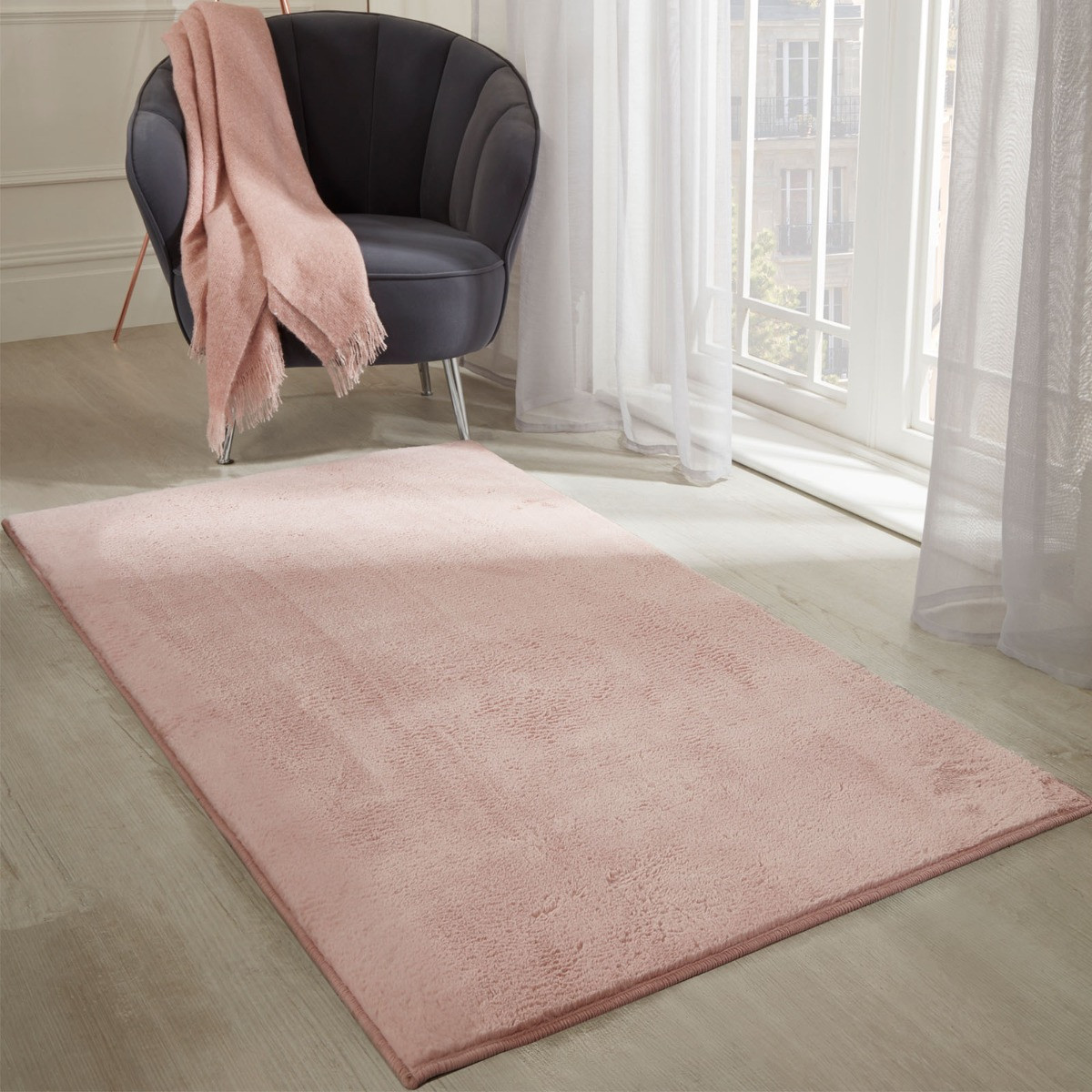 Sienna Faux Fur Rug, Blush Pink - 80 x 150cm>