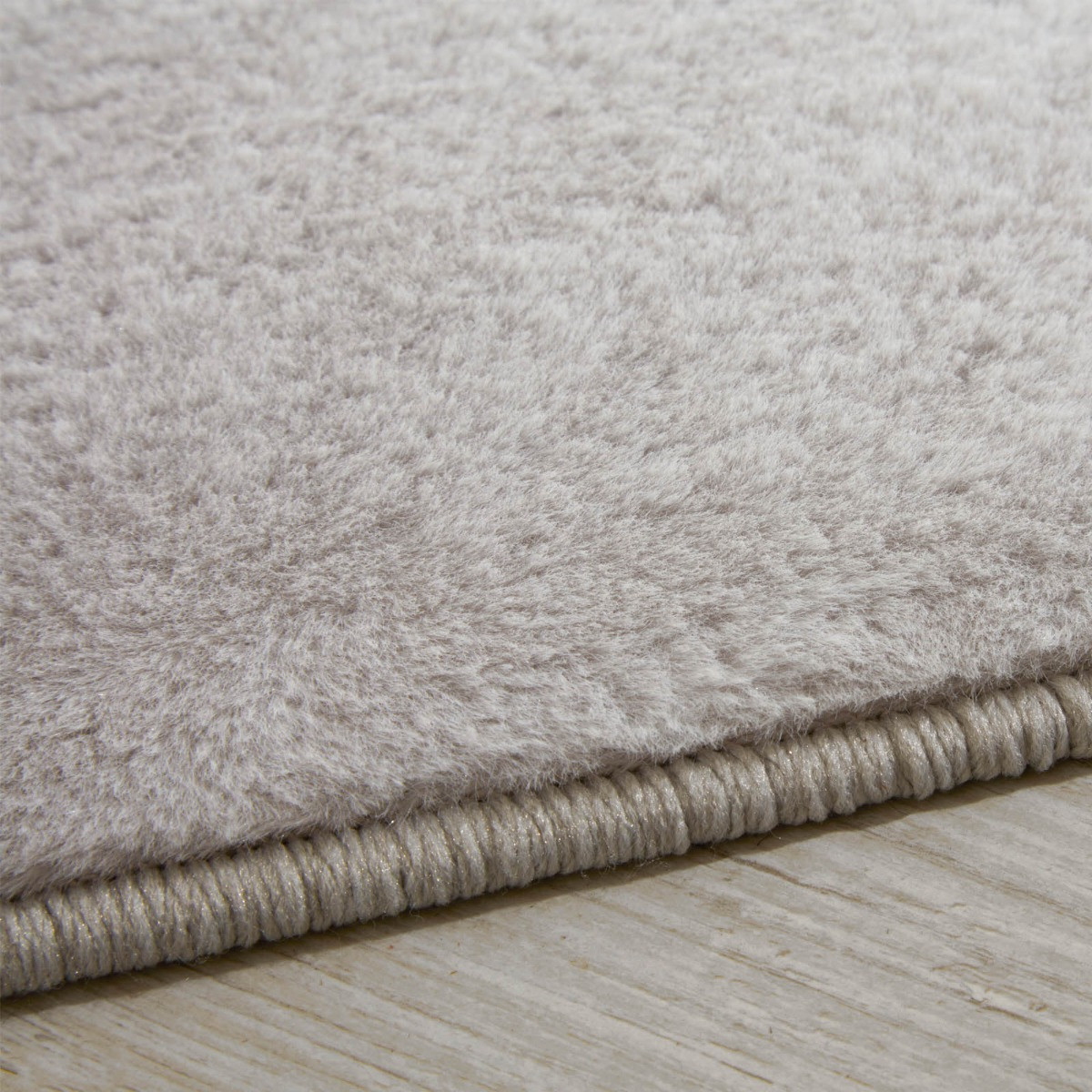 Sienna Faux Fur Rug, Silver Grey - 80 x 150cm>