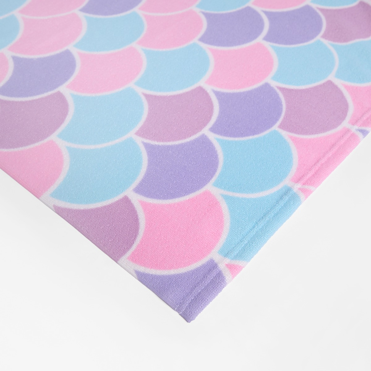 OHS Mermaid Print Beach Towel - Lilac>