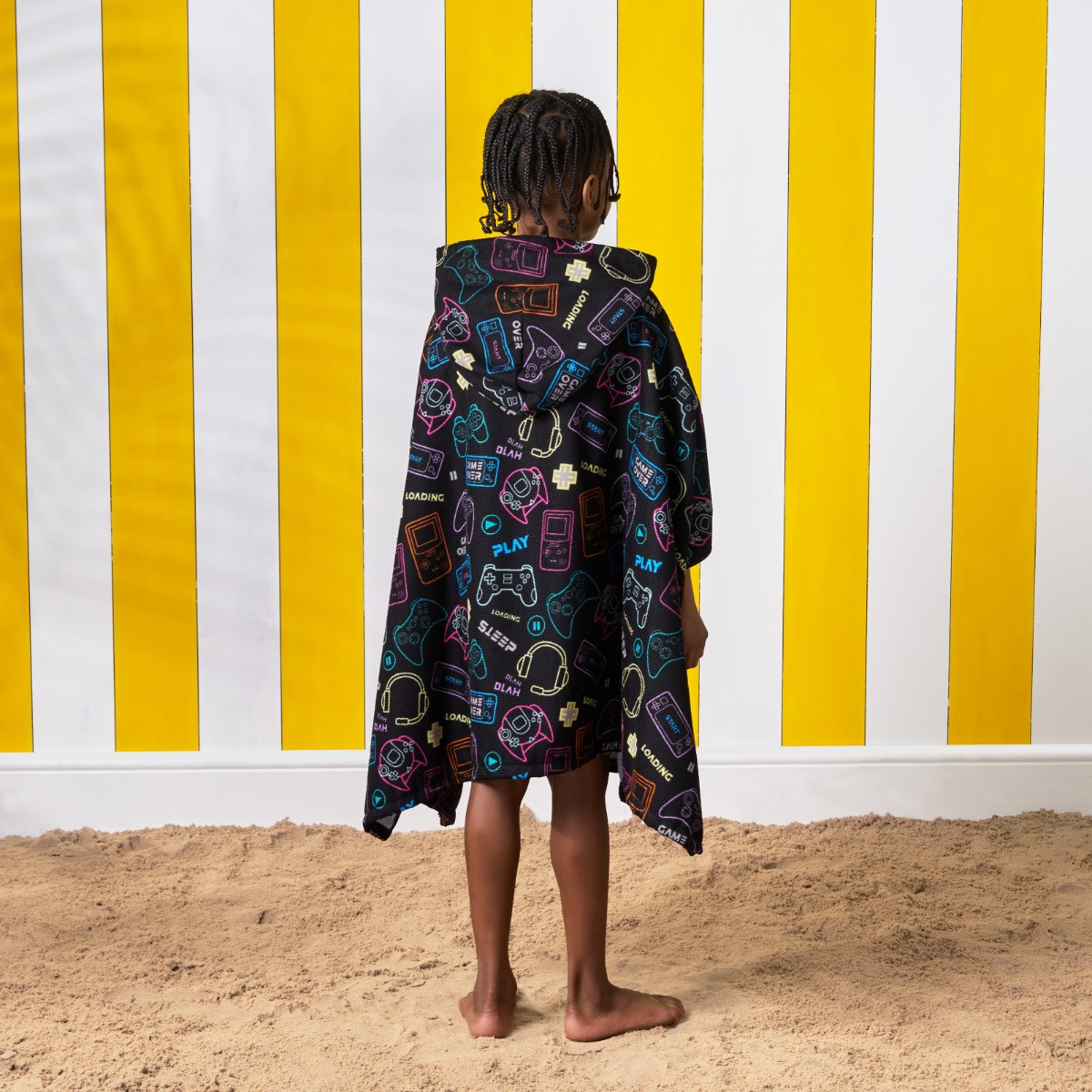 Dreamscene Gaming Print Beach Poncho Towel - Black>