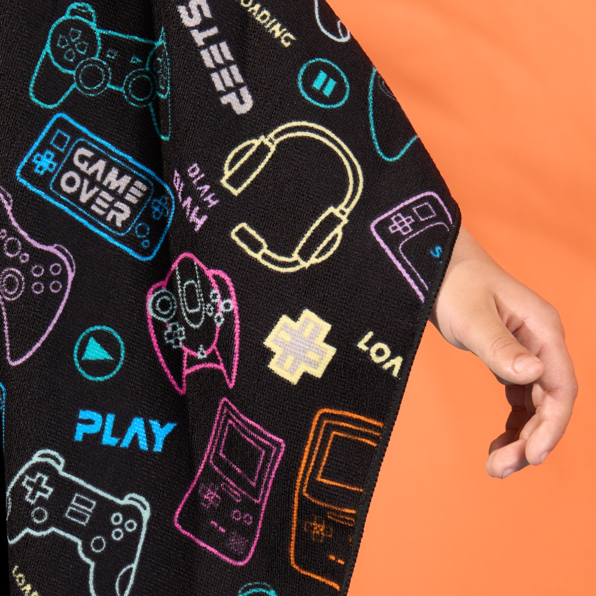 Dreamscene Gaming Print Beach Poncho Towel - Black>