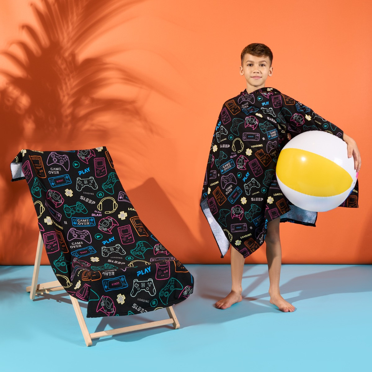 Dreamscene Gaming Print Beach Poncho Towel - Black>