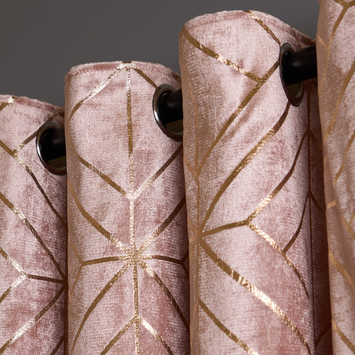 OHS Metallic Foil Geometric Print Velvet Curtains - Blush>