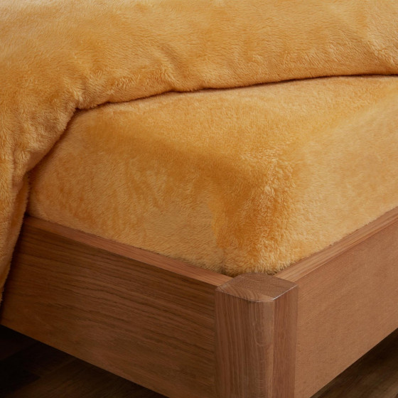 Brentfords Teddy Fleece Fitted Sheet Ochre 3252