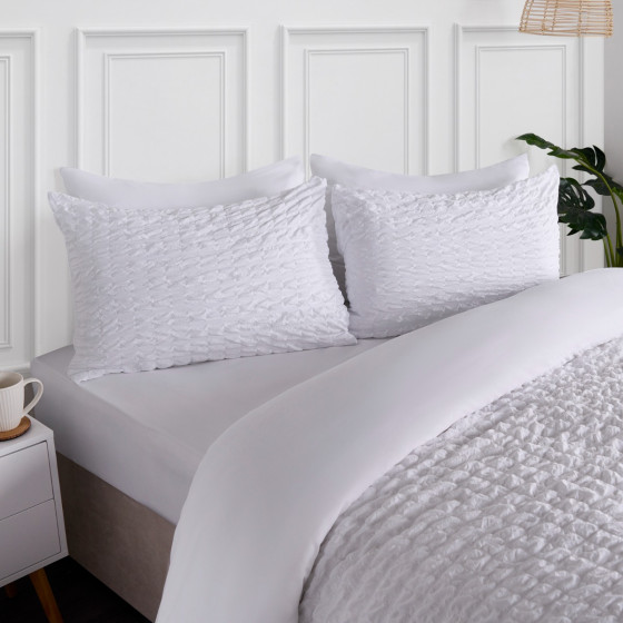 OHS Geometric Seersucker Duvet Set, White - King