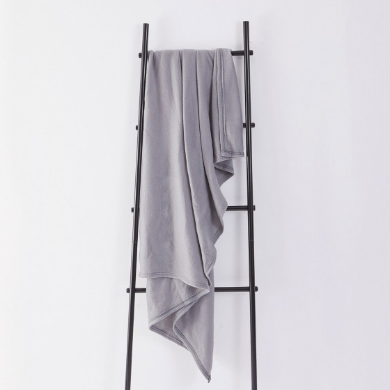 Dreamscene Plain Fleece Throw, Silver - 200 x 240 cm