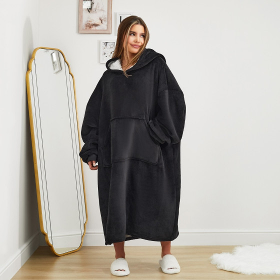 Sienna Extra-Long Hoodie Blanket - Black