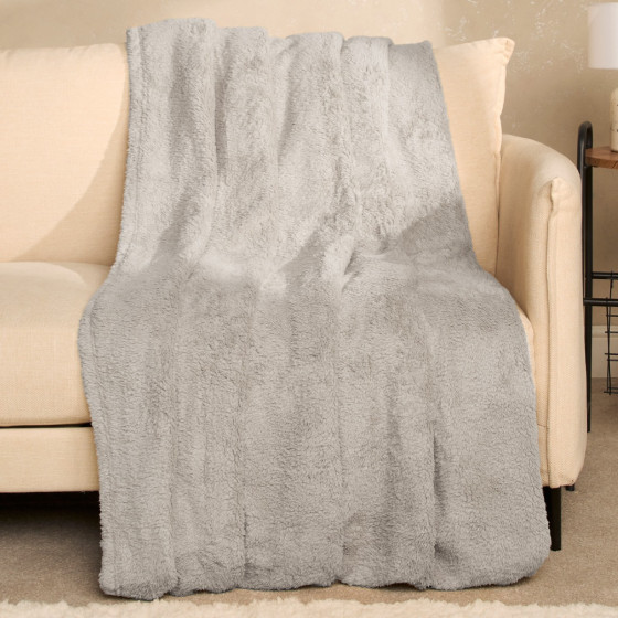 Brentfords Teddy Fleece Throw - Silver Grey